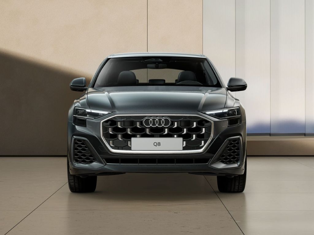 AUDI Q8 SUV e-hybrid quattro 290 kW tiptronic S line