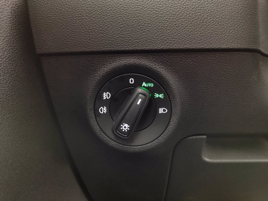 SKODA Karoq 2.0 TDI EVO SCR AMBITION DSG