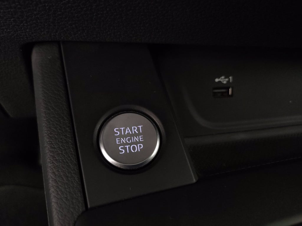 AUDI A4 30 2.0 tdi mhev business advanced 136cv s-tronic