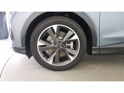 AUDI Q4 e-tron 40