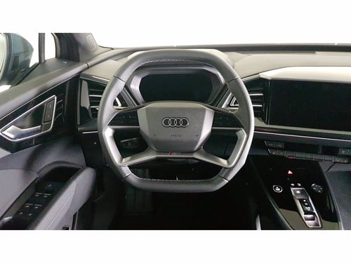 AUDI Q4 e-tron 40