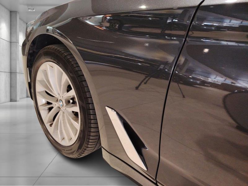 BMW 520d mhev 48v xdrive luxury auto