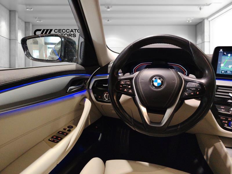 BMW 520d mhev 48v xdrive luxury auto