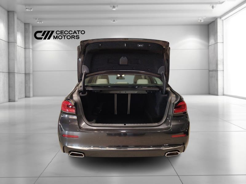 BMW 520d mhev 48v xdrive luxury auto