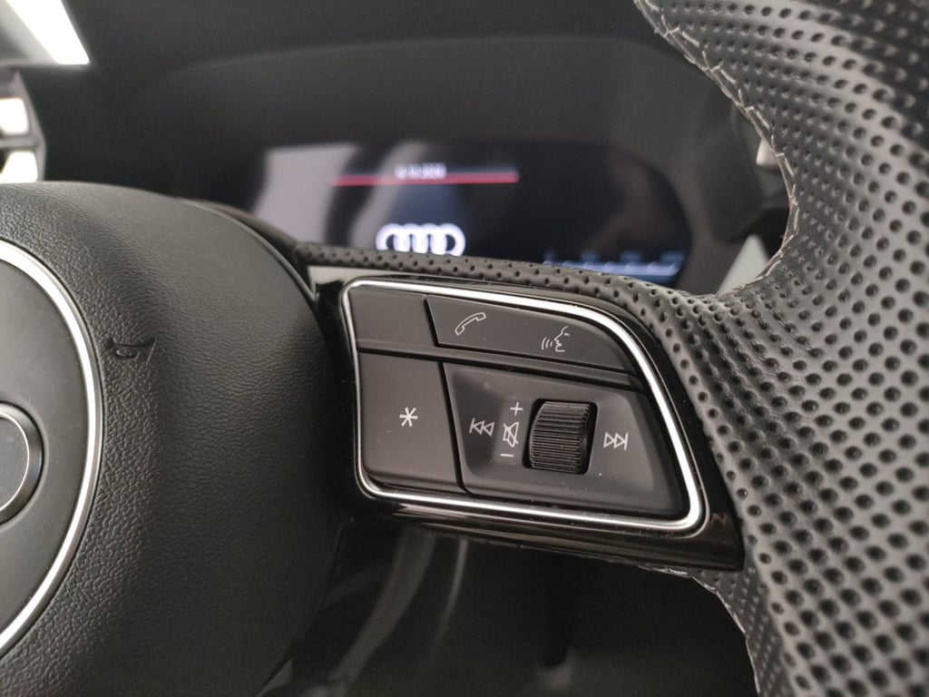 AUDI A3 sedan 2.0 tdi s line edition 150cv s-tronic