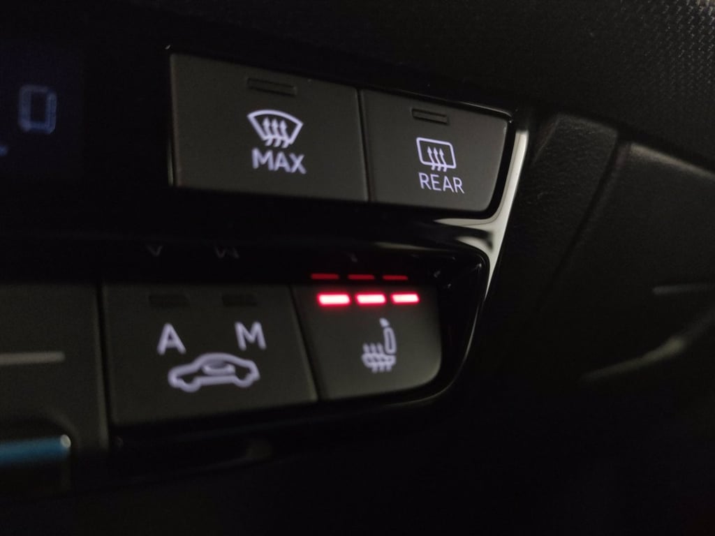 AUDI A3 sedan 2.0 tdi s line edition 150cv s-tronic