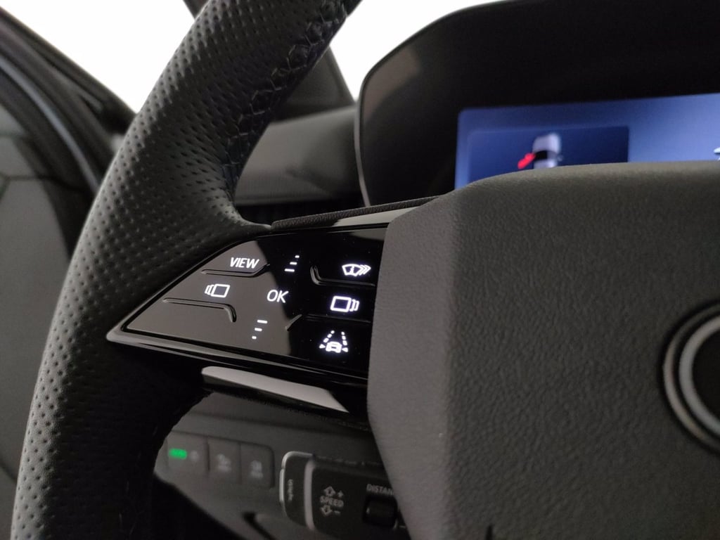AUDI Q3 1.5 e-hybrid s line edition 272cv s-tronic