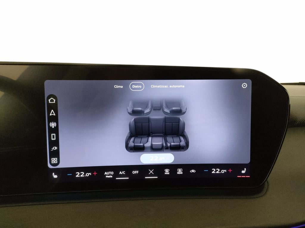 AUDI Q3 1.5 e-hybrid s line edition 272cv s-tronic