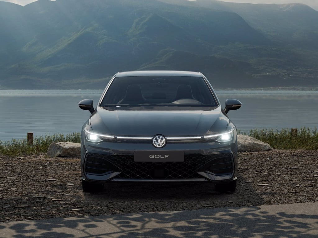 VOLKSWAGEN Golf 1.5 etsi r-line plus 115cv dsg