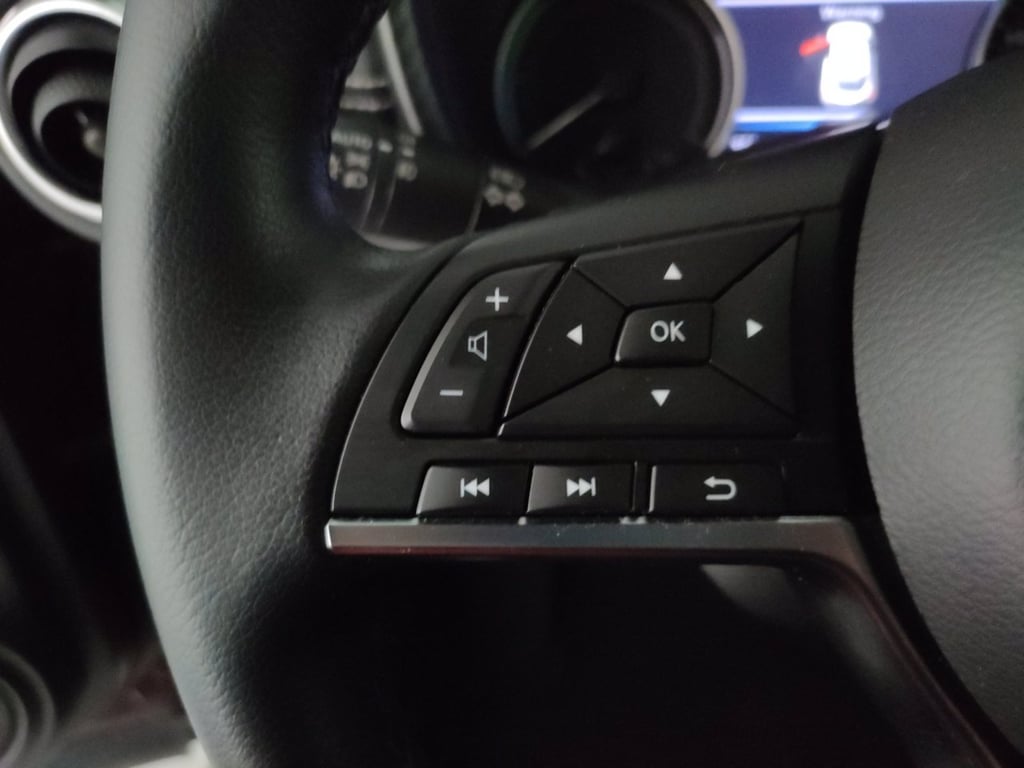 NISSAN Juke 1.6 hev n-connecta