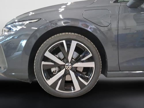 VOLKSWAGEN Golf 1.5 tsi ehybrid life 204cv dsg