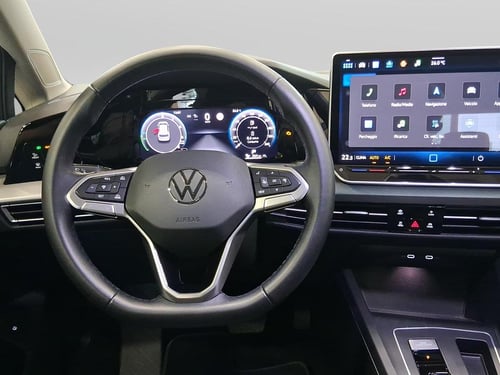 VOLKSWAGEN Golf 1.5 tsi ehybrid life 204cv dsg