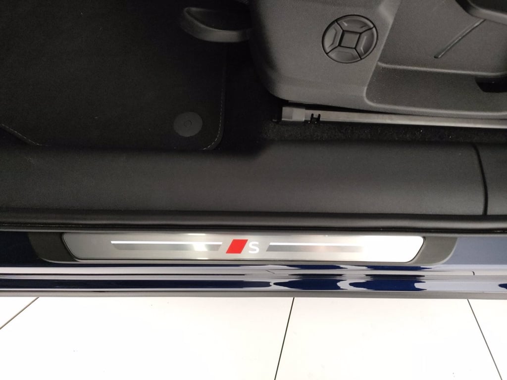 AUDI Q3 2.0 tdi s line edition 150cv s-tronic