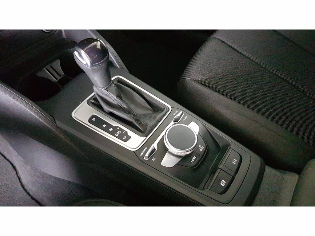 AUDI Q2 30 2.0 tdi admired s-tronic