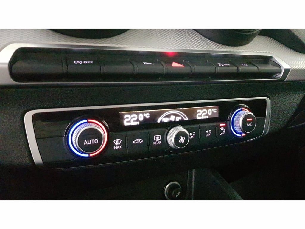 AUDI Q2 30 2.0 tdi admired s-tronic