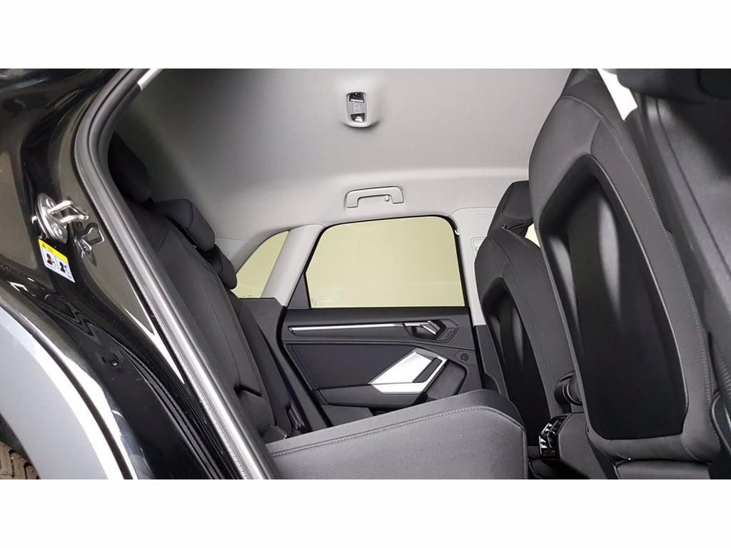 AUDI Q3 35 2.0 tdi business advanced s-tronic