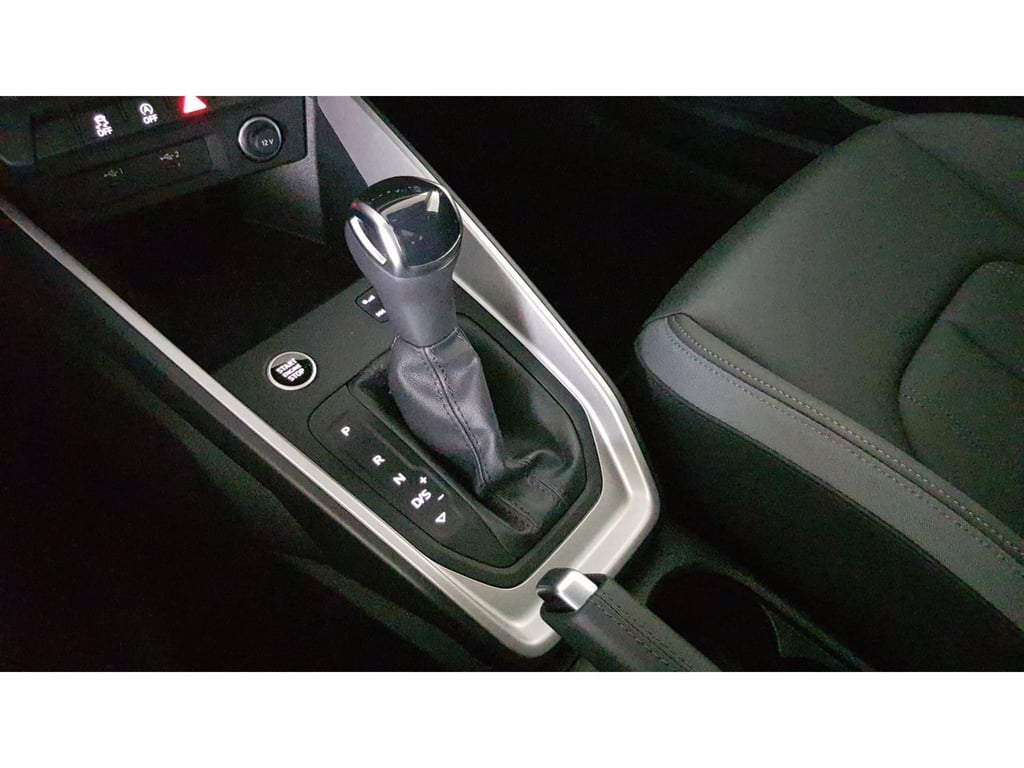AUDI A1 sportback 30 1.0 tfsi business 116cv s-tronic