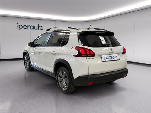 PEUGEOT 2008 1.2 puretech Signature s&s 82cv
