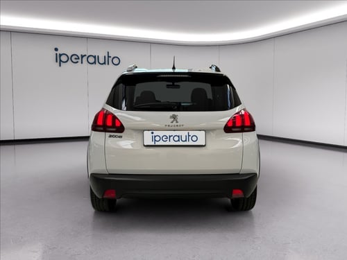 PEUGEOT 2008 1.2 puretech Signature s&s 82cv