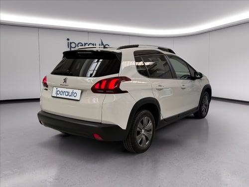 PEUGEOT 2008 1.2 puretech Signature s&s 82cv