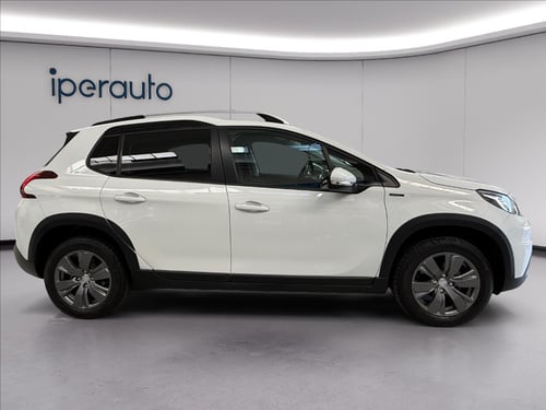 PEUGEOT 2008 1.2 puretech Signature s&s 82cv