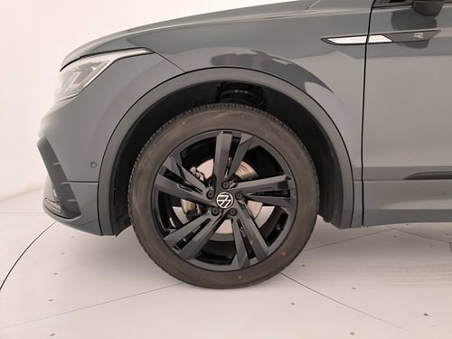VOLKSWAGEN Tiguan 2.0 tdi r-line 150cv dsg