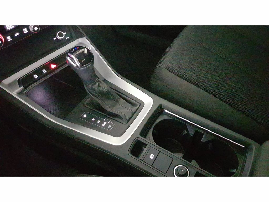 AUDI Q3 35 1.5 tfsi mhev business advanced s-tronic
