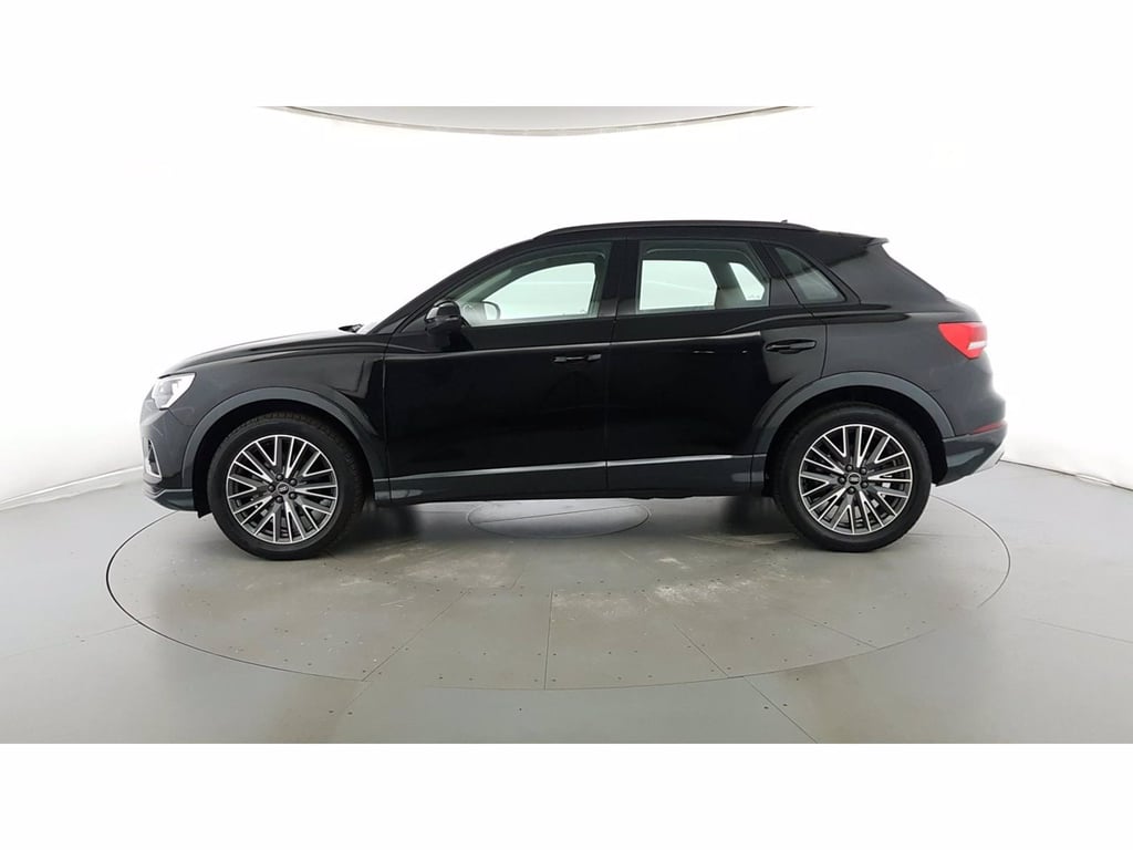 AUDI Q3 35 1.5 tfsi mhev business advanced s-tronic