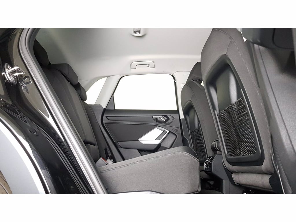AUDI Q3 35 1.5 tfsi mhev business advanced s-tronic