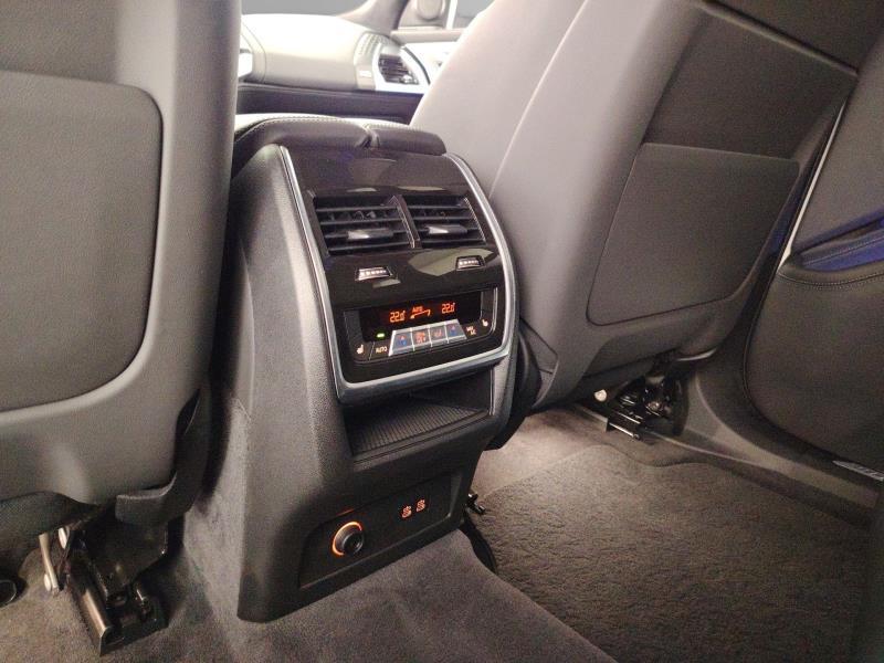BMW Xm 4.4 phev auto