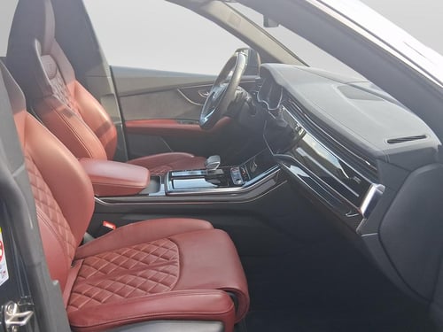 AUDI Sq8 4.0 tfsi sport attitude quattro tiptronic