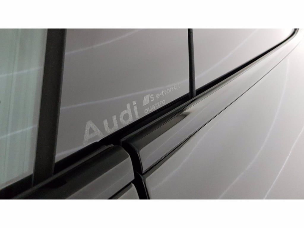 AUDI S e-tron gt quattro