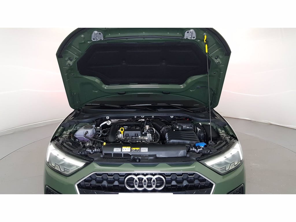 AUDI A1 sportback 30 1.0 tfsi business 116cv s-tronic