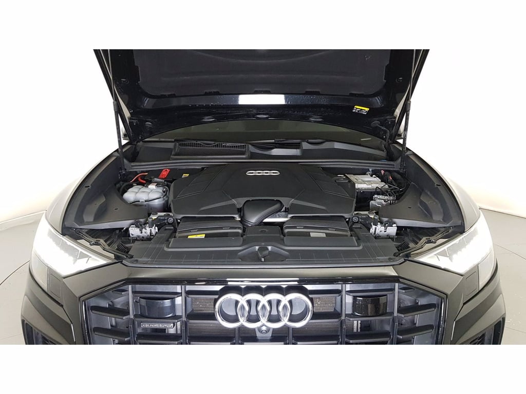 AUDI Q8 55 3.0 tfsi mhev sport quattro tiptronic