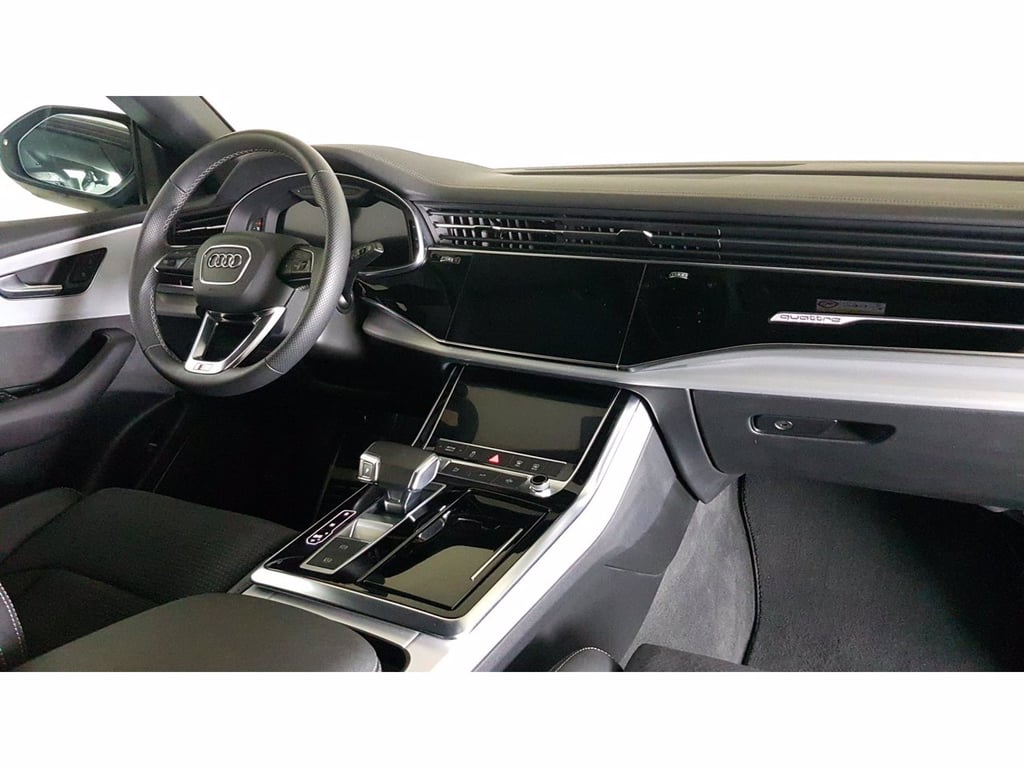 AUDI Q8 55 3.0 tfsi mhev sport quattro tiptronic