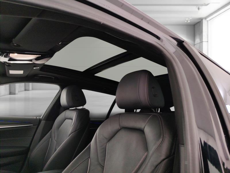 BMW 530d touring mhev 48v xdrive luxury auto