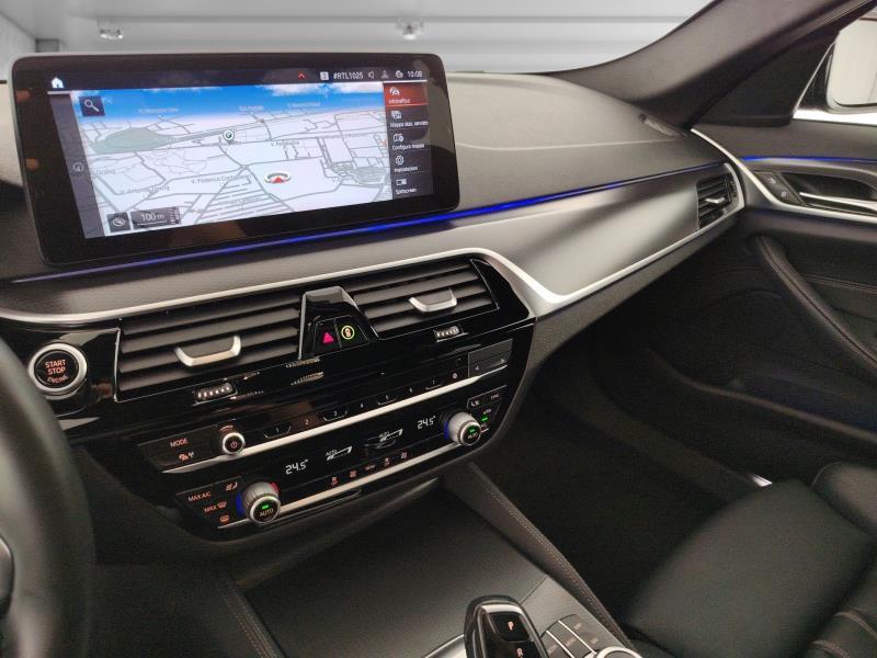 BMW 530d touring mhev 48v xdrive luxury auto
