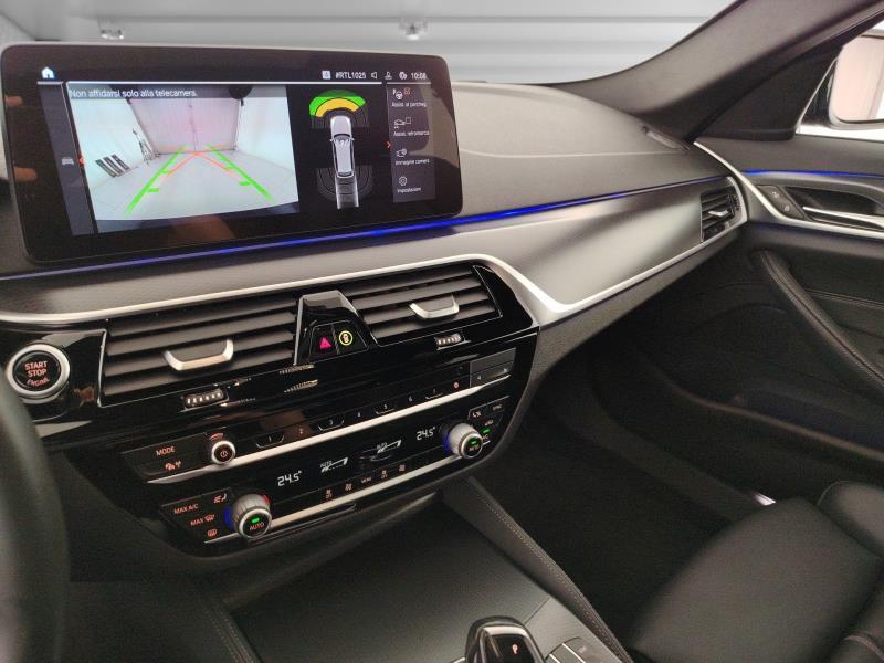 BMW 530d touring mhev 48v xdrive luxury auto