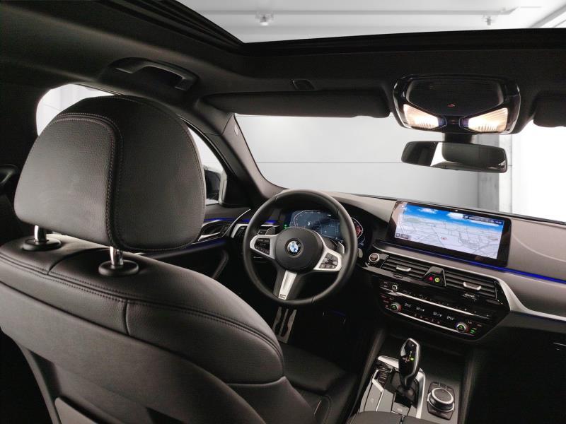 BMW 530d touring mhev 48v xdrive luxury auto