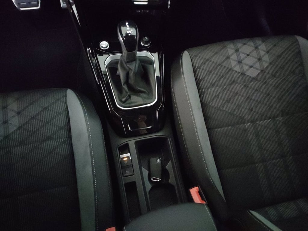 VOLKSWAGEN T-roc 1.5 tsi r-line dsg