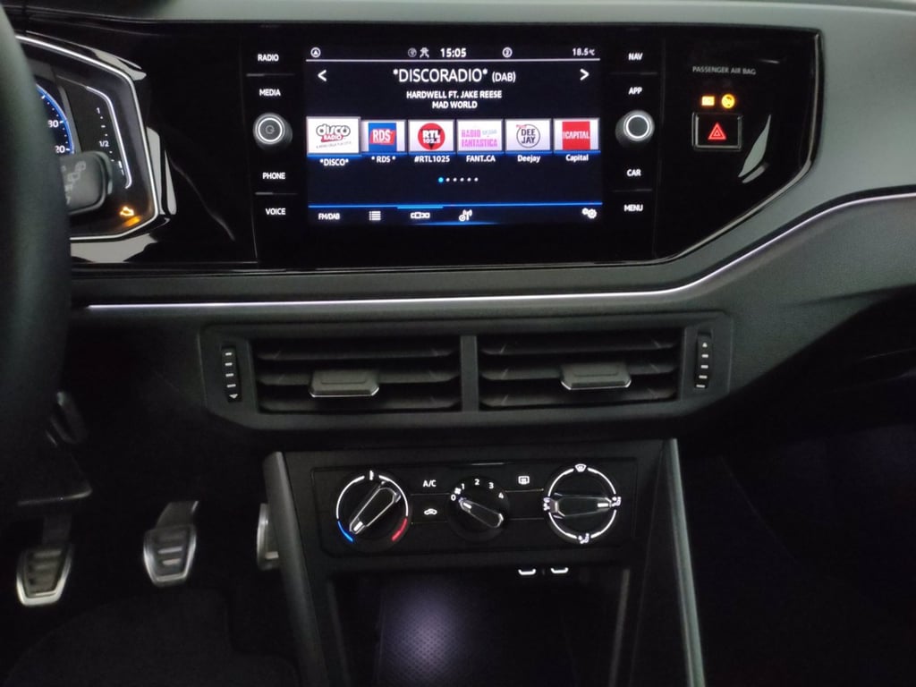 VOLKSWAGEN Taigo 1.0 tsi r-line 110cv