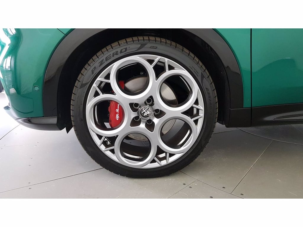 ALFA ROMEO Tonale 1.5 hybrid veloce 160cv tct7