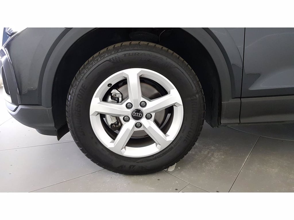 AUDI Q2 30 2.0 tdi business s-tronic