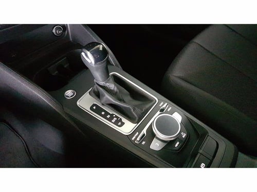 AUDI Q2 30 2.0 tdi business s-tronic