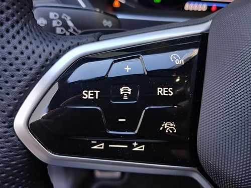VOLKSWAGEN Tiguan 2.0 tdi r-line 150cv dsg