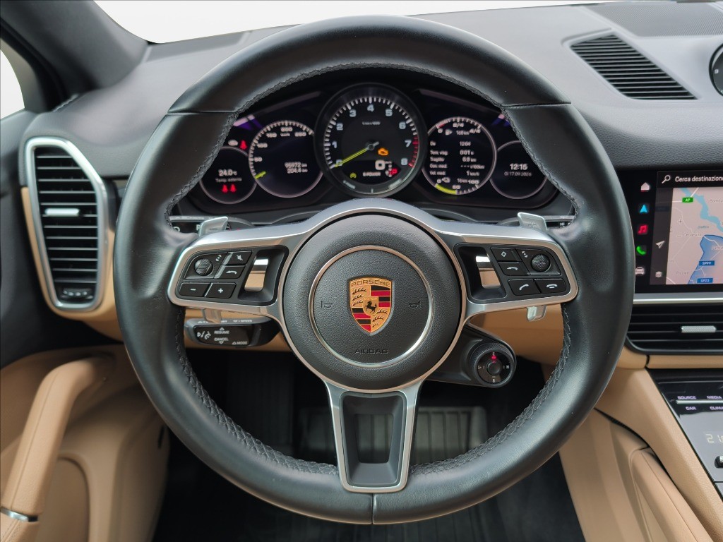 PORSCHE Cayenne Coupe 3.0 e-hybrid Platinum Edition tiptronic