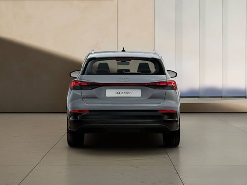 AUDI Q4 e-tron performance business 286cv