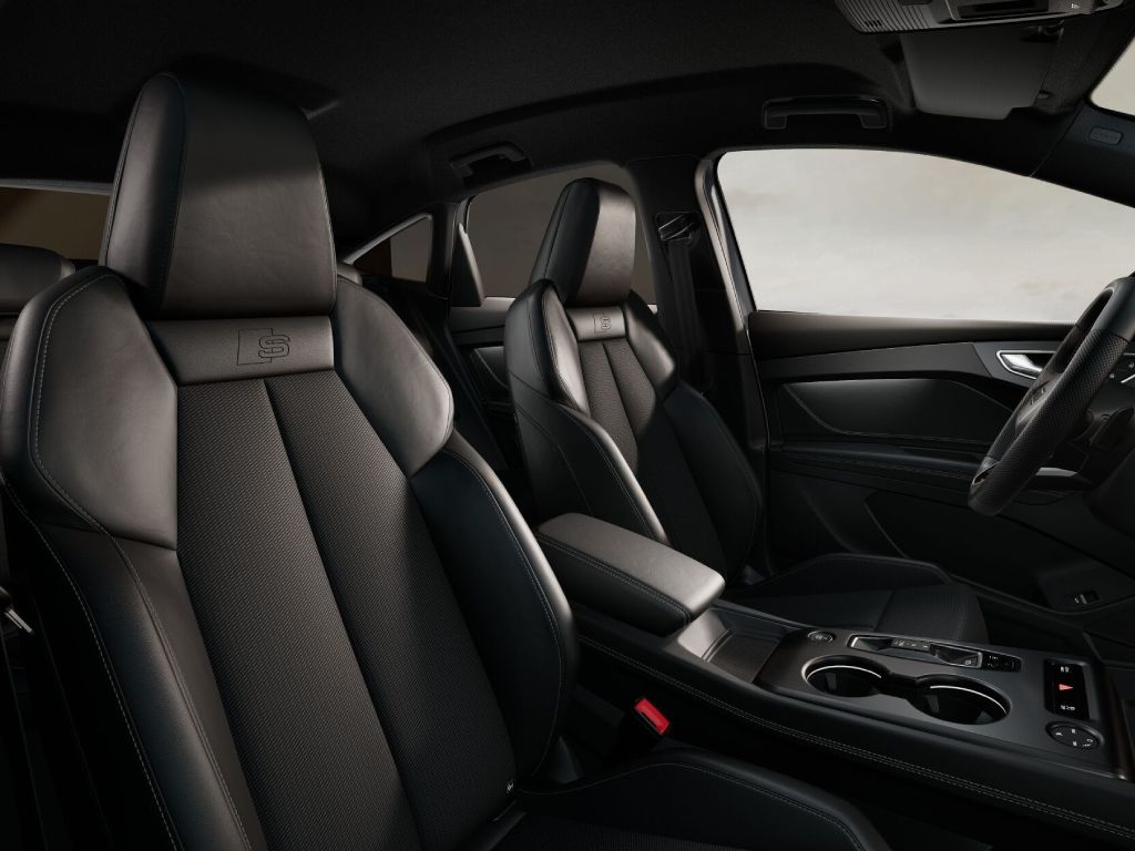AUDI Q4 sportback e-tron s line 204cv