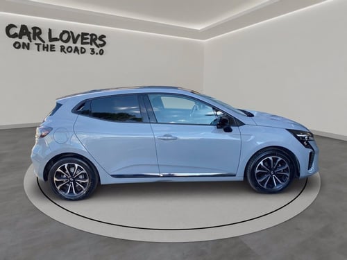 RENAULT Clio 1.6 e-tech full hybrid techno 145cv