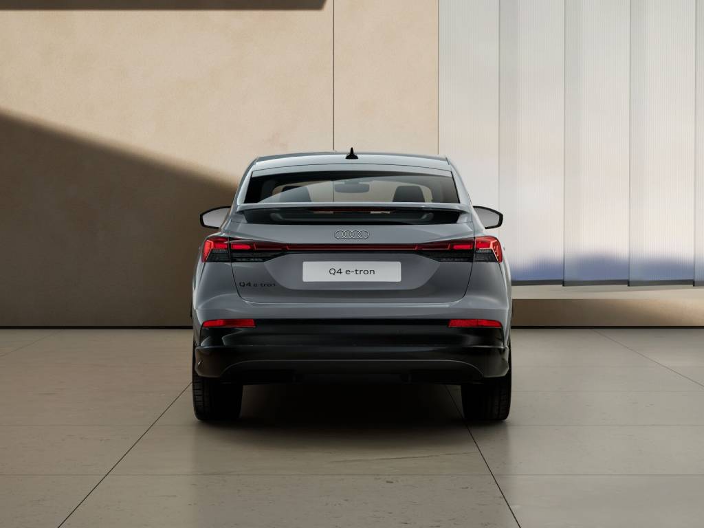 AUDI Q4 sportback e-tron performance business quattro 340cv